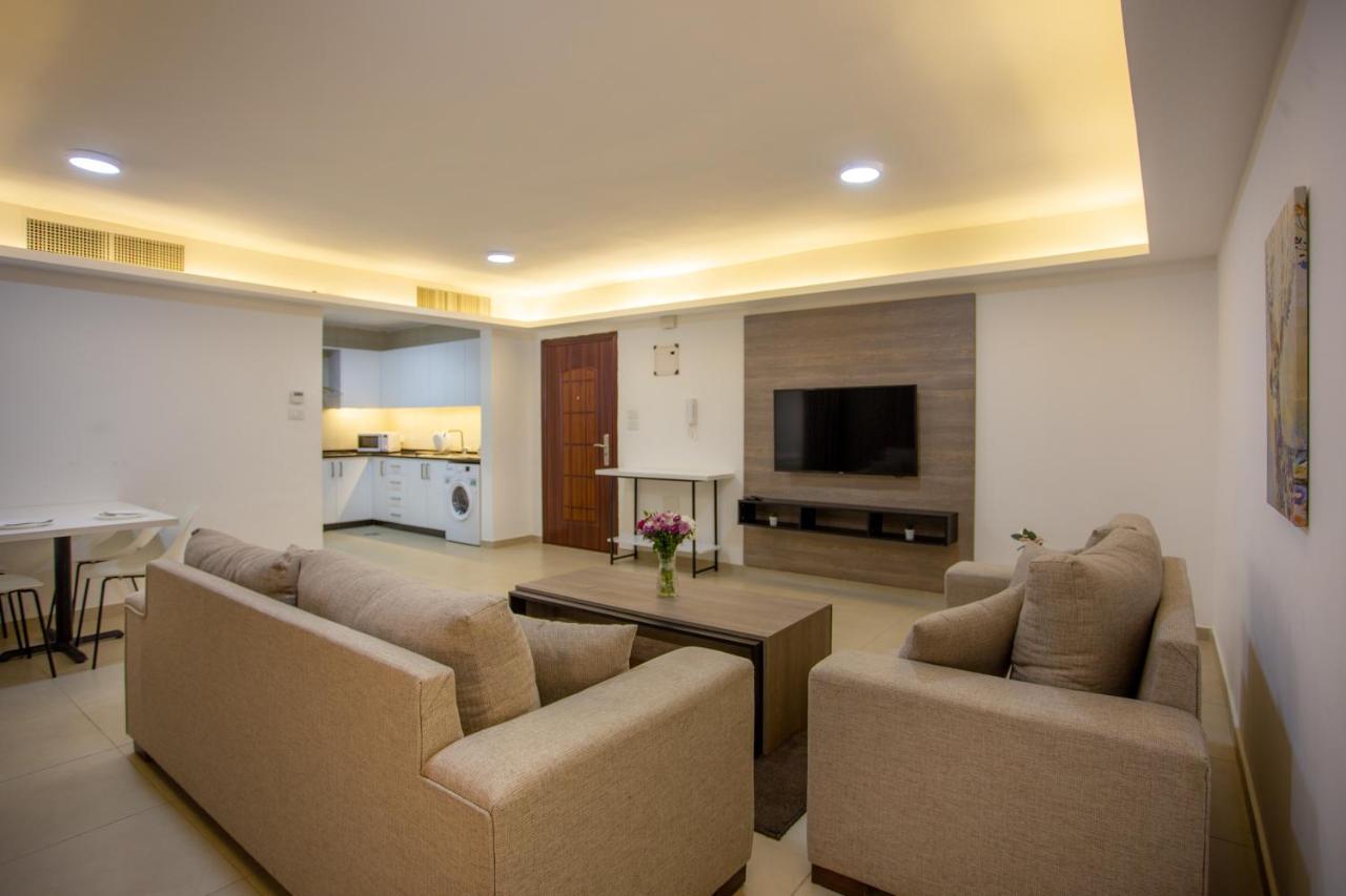 Triple A Hotel Suites Amman Zewnętrze zdjęcie