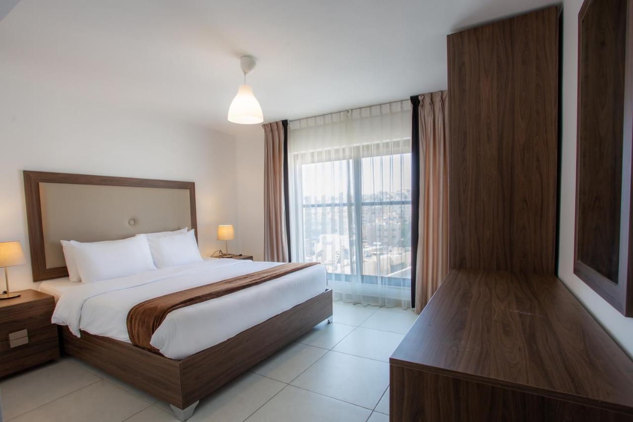 Triple A Hotel Suites Amman Zewnętrze zdjęcie