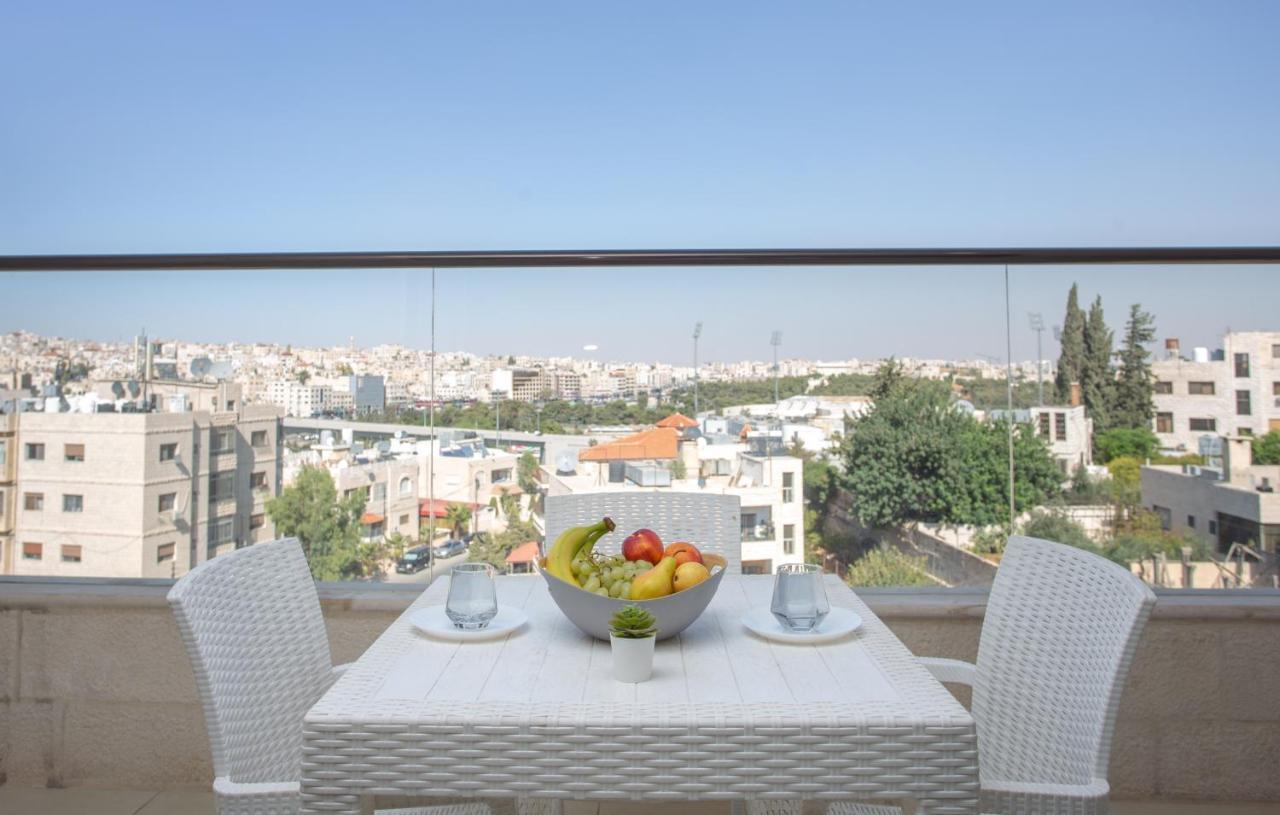 Triple A Hotel Suites Amman Zewnętrze zdjęcie