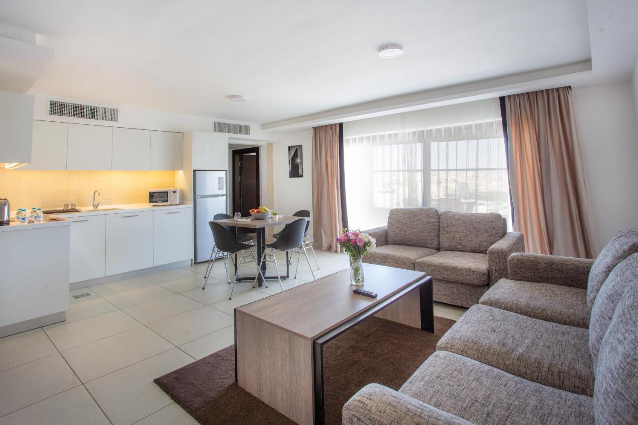 Triple A Hotel Suites Amman Zewnętrze zdjęcie